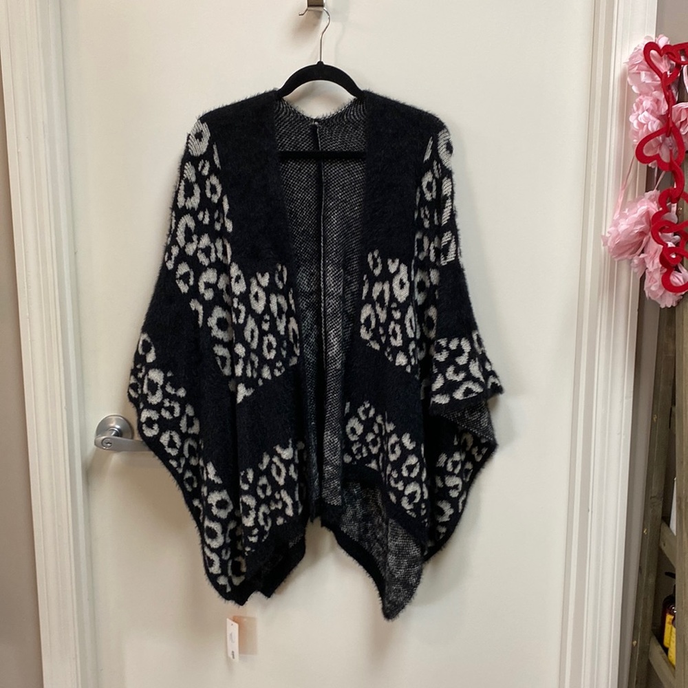 Black and white cape made by LF “Love for Fashion”